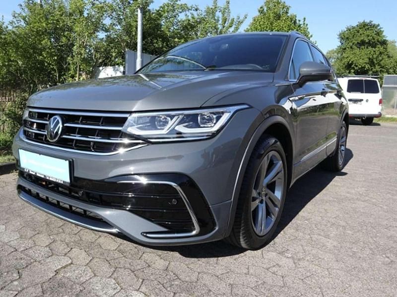 Gebraucht VW Tiguan R-line 190 PS (139 kW) 2021 Delfingrau metallic SUV