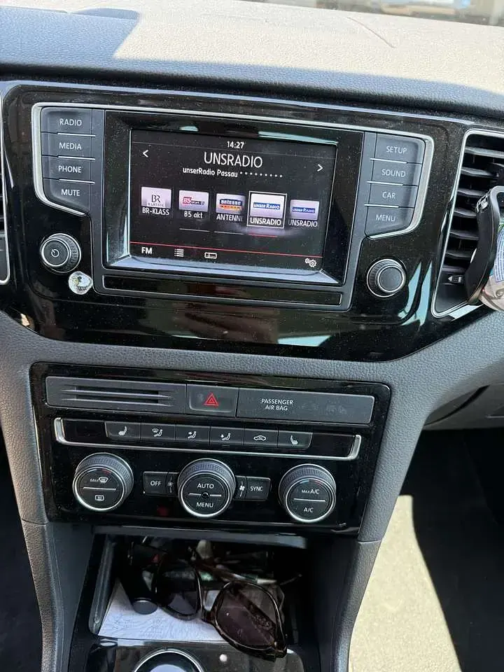Gebraucht VW Golf Sportsvan Highline 150 PS (110 kW) 2015 Grau Van / Kleinbus