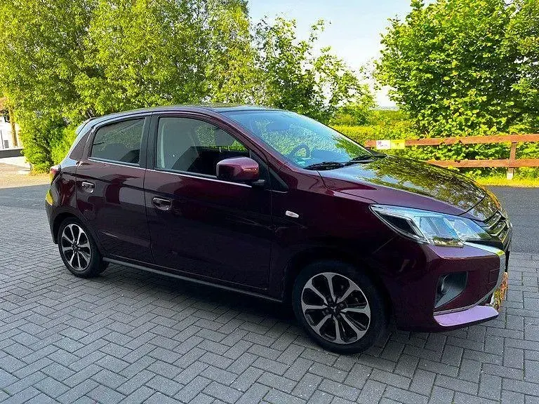 Gebraucht Mitsubishi Space Star Spirit 71 PS (52 kW) 2021 Rot Kleinwagen