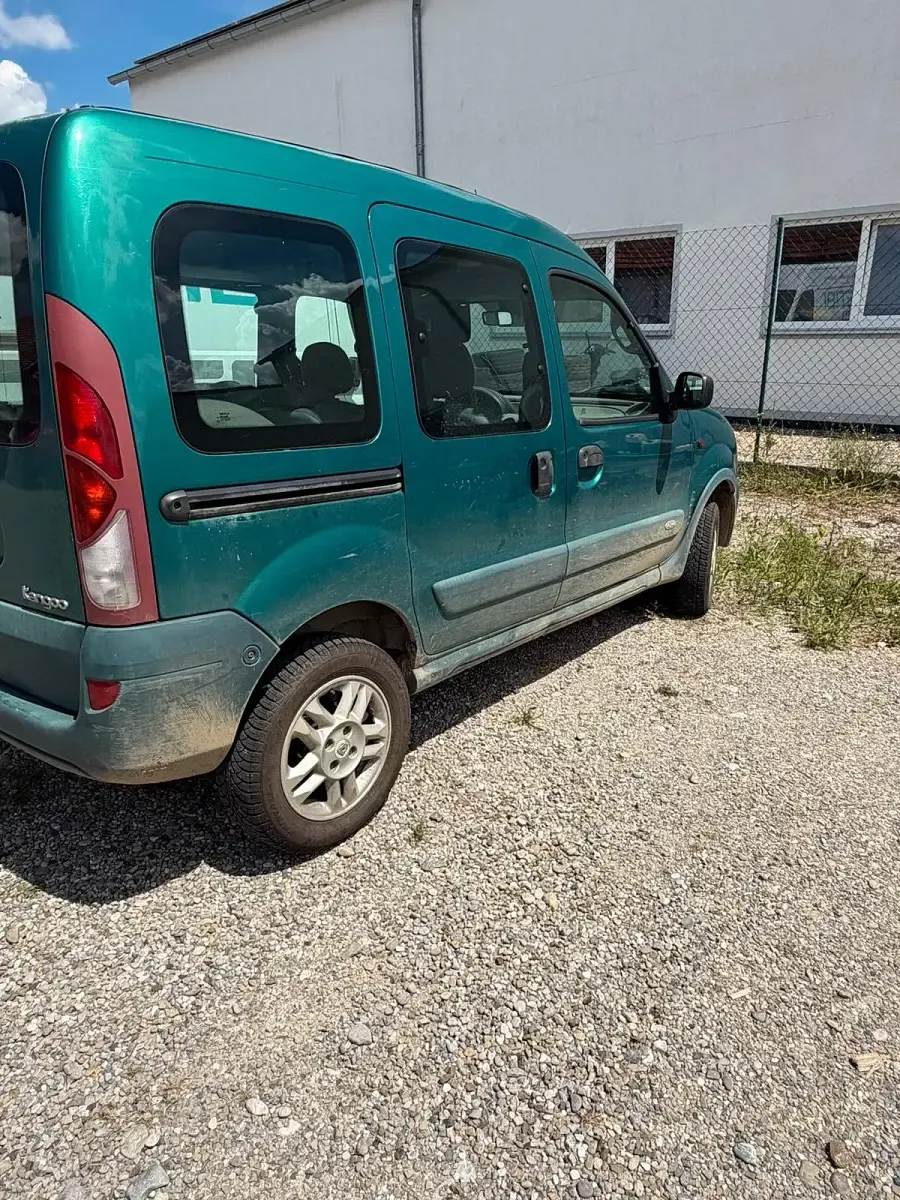 Gebraucht Renault Kangoo 95 PS (69 kW) 2002 Grün Van / Kleinbus
