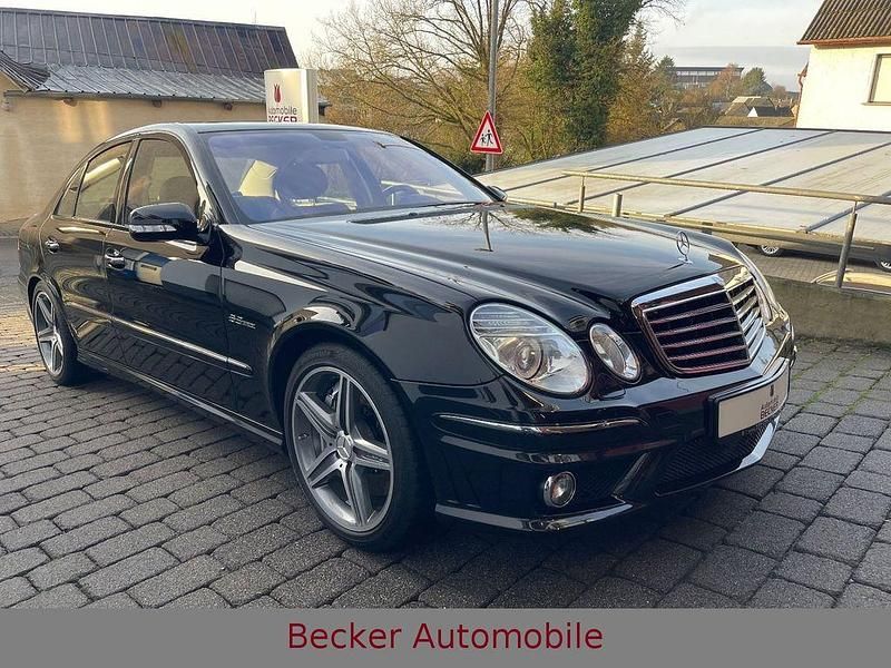 Gebraucht Mercedes E63 AMG AMG 514 PS (378 kW) 2009 Schwarz Limousine