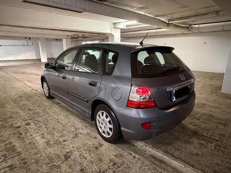 Gebraucht Honda Civic LS 90 PS (66 kW) 2005 Grau Limousine