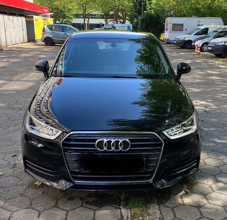 Schwarz Gebraucht 2016 Audi A1 Sportback Sport Kleinwagen | 12.900 € (Fairer Preis) - Bild 1/4