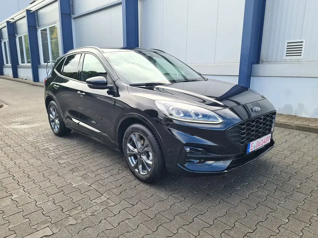 Gebraucht Ford Kuga ST-Line X 150 PS (110 kW) 2024 Schwarz SUV