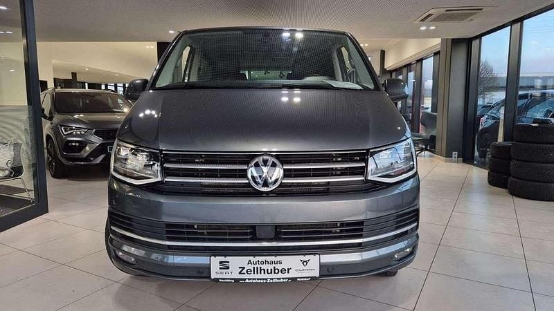 Gebraucht VW Multivan Generation Six 204 PS (150 kW) 2016 Grau Van