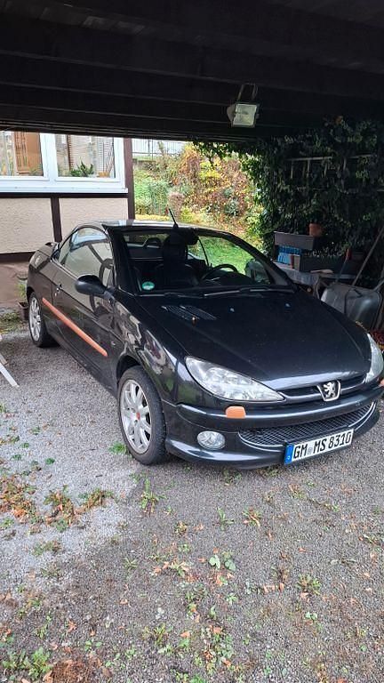 Gebraucht Peugeot 206 CC 136 PS (100 kW) 2004 Schwarz Cabrio