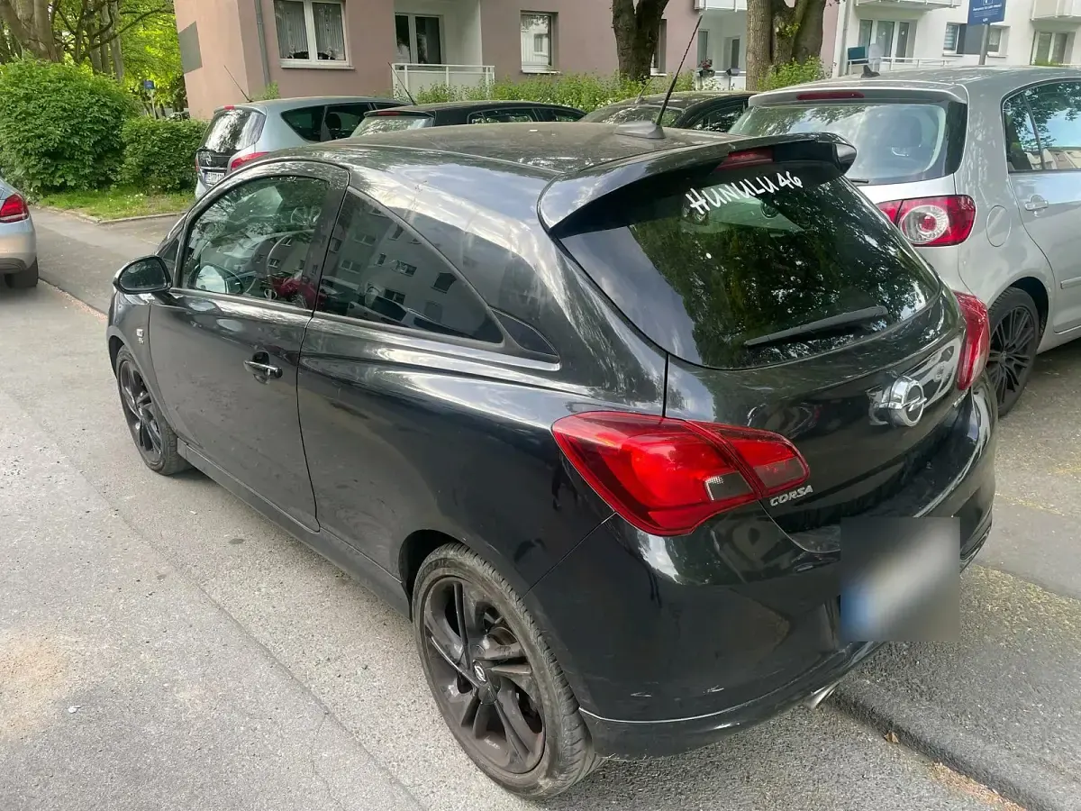 Gebraucht Opel Corsa 95 PS (69 kW) 2016 Schwarz Kleinwagen