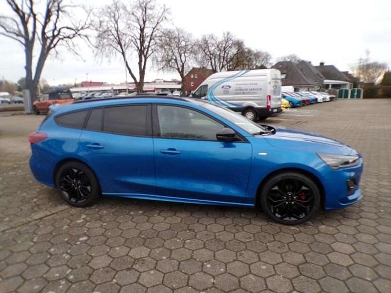 Gebraucht Ford Focus ST-Line X 155 PS (114 kW) 2025 Blau Limousine