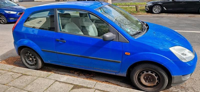 Gebraucht Ford Fiesta 60 PS (44 kW) 2003 Blau Kleinwagen
