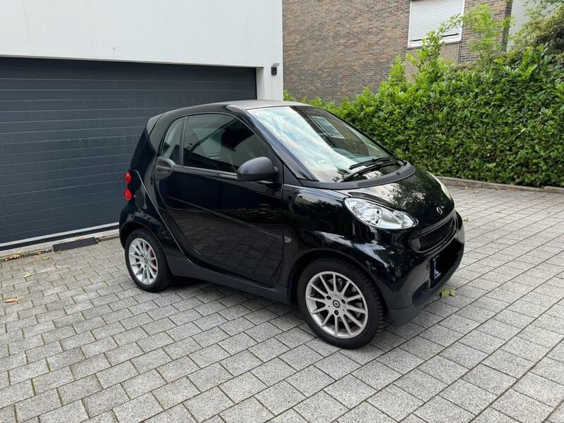 Schwarz Gebraucht 2008 Smart ForTwo Coupé Pure Coupé | 3.950 € (Etwas zu teuer) - Bild 1/4