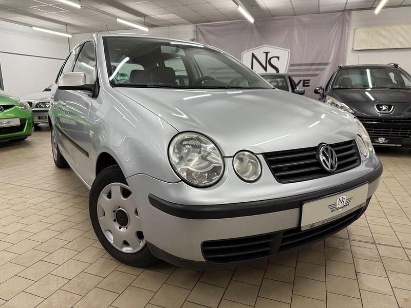 Gebraucht VW Polo 64 PS (47 kW) 2002 Grau Kleinwagen