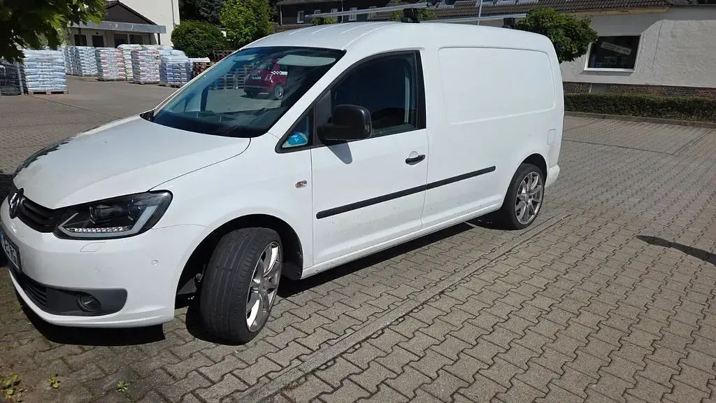 Gebraucht VW Caddy Trendline 102 PS (75 kW) 2012 Weiß Van / Kleinbus