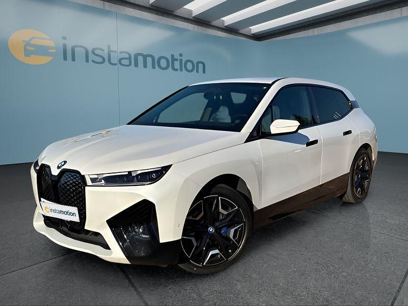 Weiß Gebraucht 2023 BMW iX SUV | 44.899 € (Guter Preis) - Bild 1/4