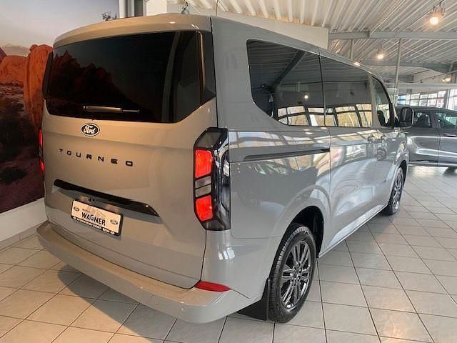 Gebraucht Ford Tourneo Titanium 150 PS (110 kW) 2025 Greymatter Van / Kleinbus