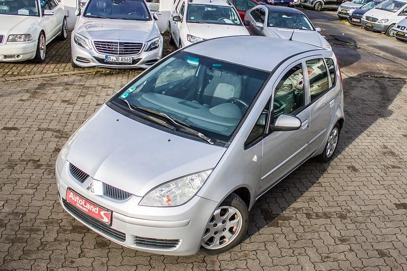 Silber Gebraucht 2005 Mitsubishi Colt Limousine | 1.499 € (Etwas zu teuer) - Bild 1/4