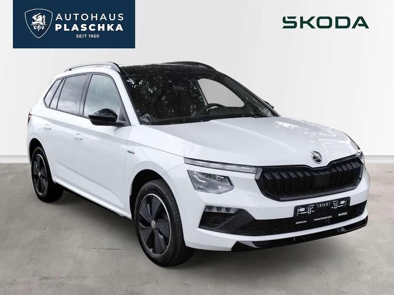 Moonweiß perleffekt Gebraucht 2024 Skoda Kamiq Monte Carlo SUV | 29.450 € (Teuer) - Bild 1/4