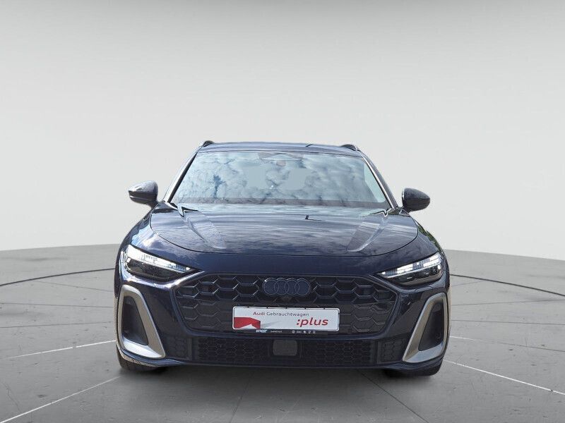 Firmamentblau metallic Gebraucht 2024 Audi A5 Edition .1 Coupé | 57.999 € (Fairer Preis) - Bild 1/4