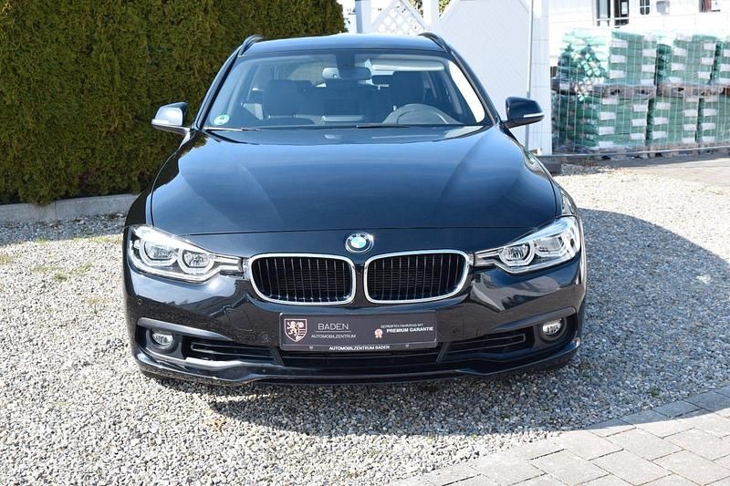 Gebraucht BMW 318 Advantage 136 PS (100 kW) 2019 Schwarz Kombi