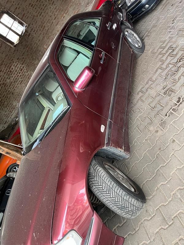 Gebraucht Mercedes C240 170 PS (125 kW) 1998 Rot Limousine