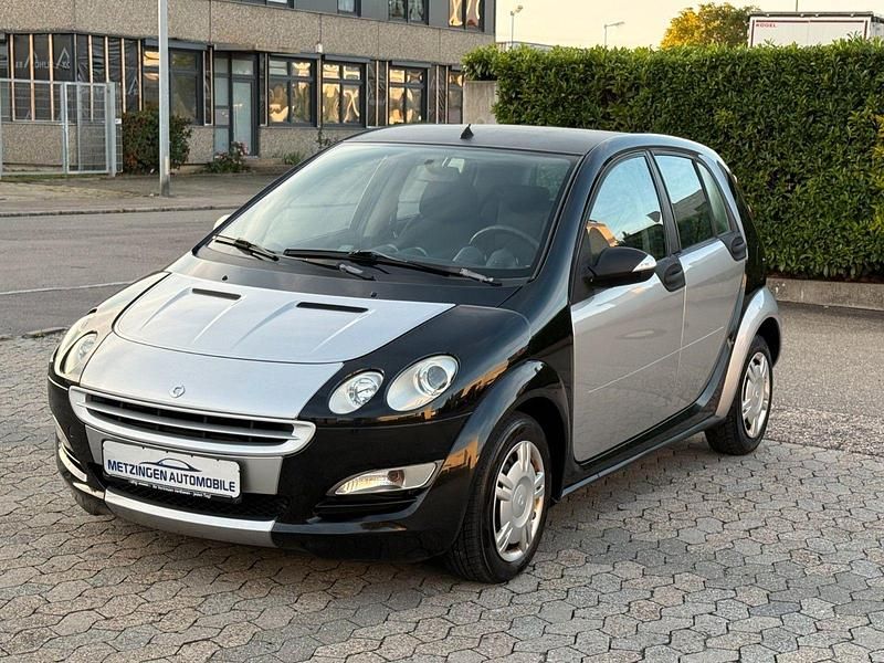 Schwarz Gebraucht 2004 Smart ForFour Basis Kleinwagen | 2.299 € (Teuer) - Bild 1/4