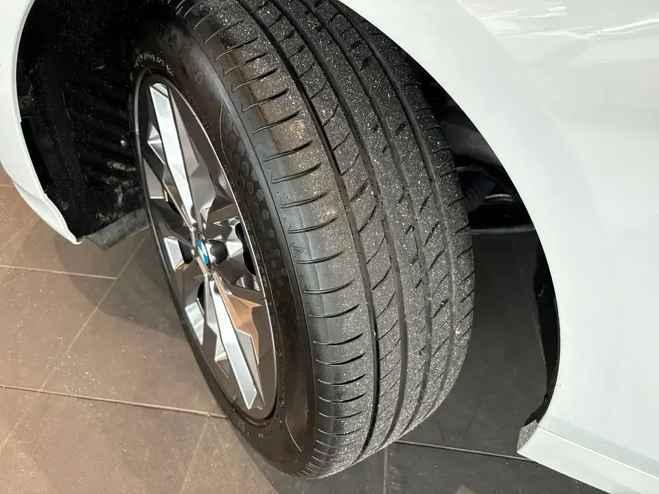 Używany BMW 120 163 KM (119 kW) 2025 Biały Hatchback