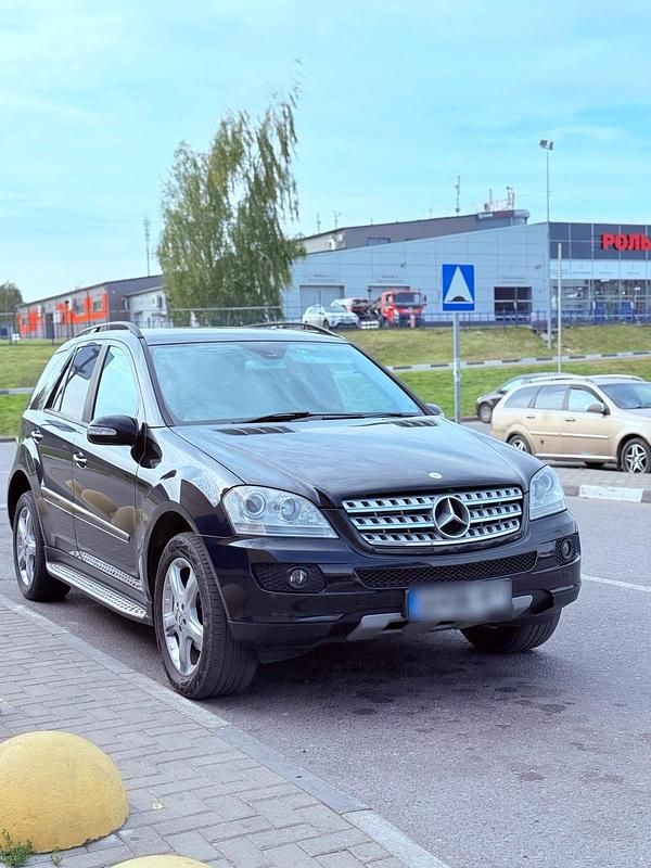 Gebraucht Mercedes ML320 200 PS (147 kW) 2006 SUV