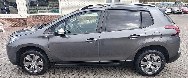 Gebraucht Peugeot 2008 Style 82 PS (60 kW) 2018 Grau SUV