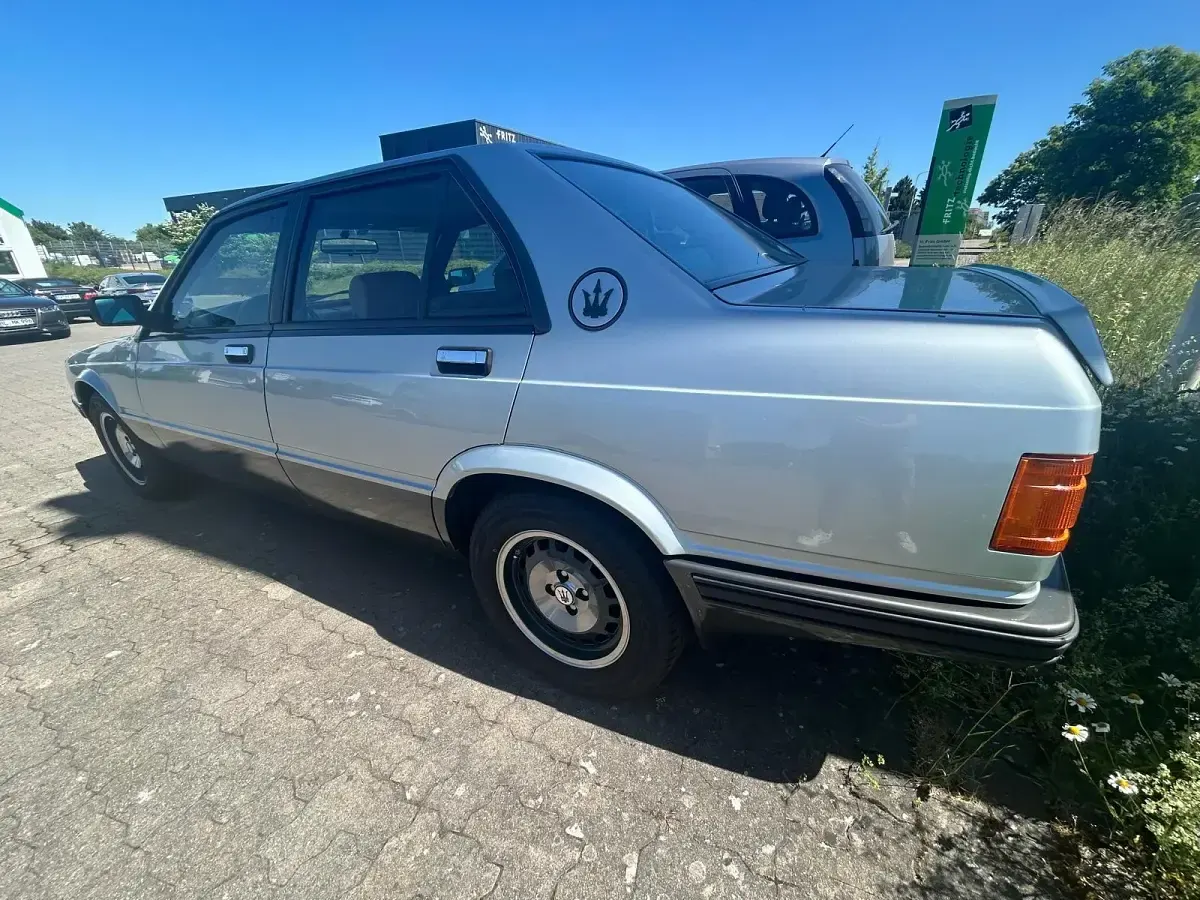 Gebraucht Maserati Biturbo 279 PS (205 kW) 1986 Silber Limousine
