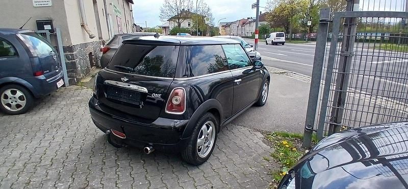 Usata Mini ONE 95 CV (69 kW) 2009 Nero Utilitaria