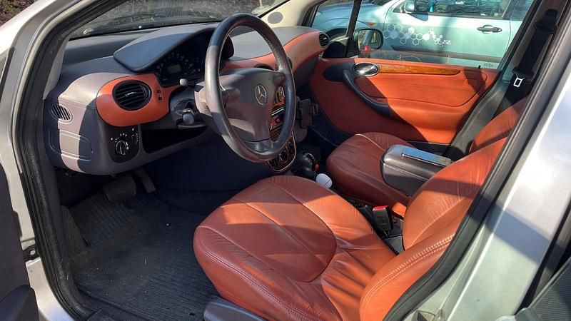 Gebraucht Mercedes A190 2001 Silber Kleinwagen