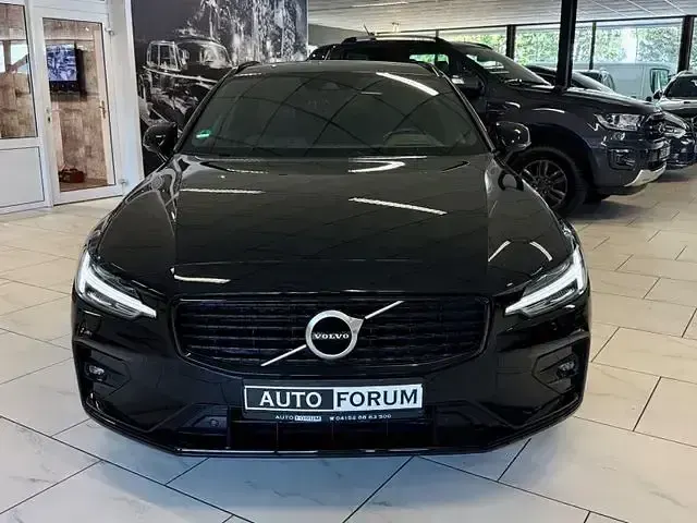 Gebraucht Volvo V60 R-Design 197 PS (144 kW) 2020 Schwarz Kombi