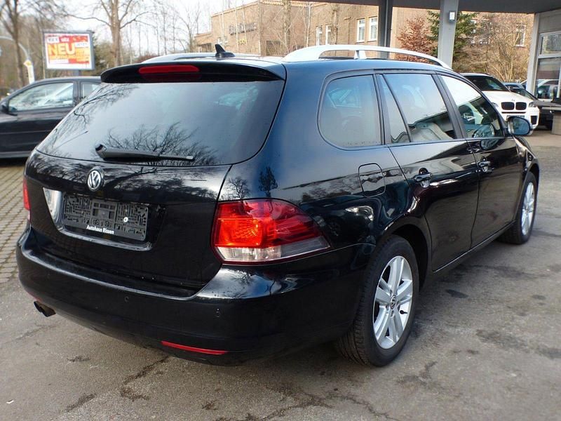 Gebraucht VW Golf VII Match 140 PS (102 kW) 2012 Schwarz Kombi