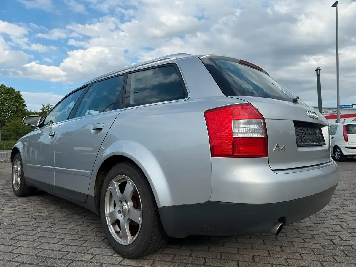 Gebraucht Audi A4 130 PS (95 kW) 2002 Silber Kombi