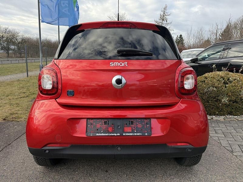 Gebraucht Smart ForFour Electric Drive Passion 60 kW (82 PS) 2019 Rot Kleinwagen