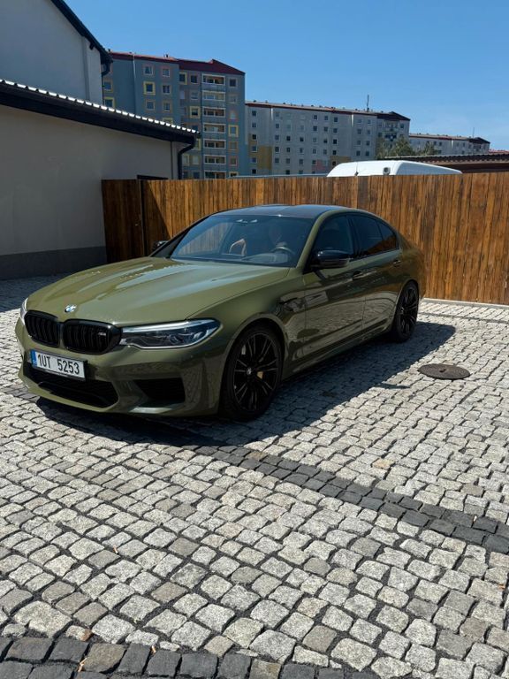 Grün Gebraucht 2018 BMW M5 Competition Edition Limousine | 58.300 € (Etwas zu teuer) - Bild 1/4