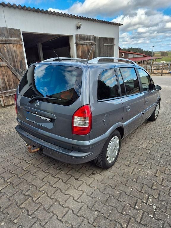 Gebraucht Opel Zafira 125 PS (91 kW) 2004 Grau Van / Kleinbus