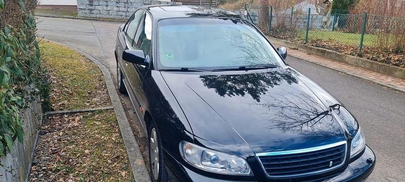 Schwarz Gebraucht 2001 Opel Omega Executive Limousine | 3.111 € (Guter Preis) - Bild 1/4