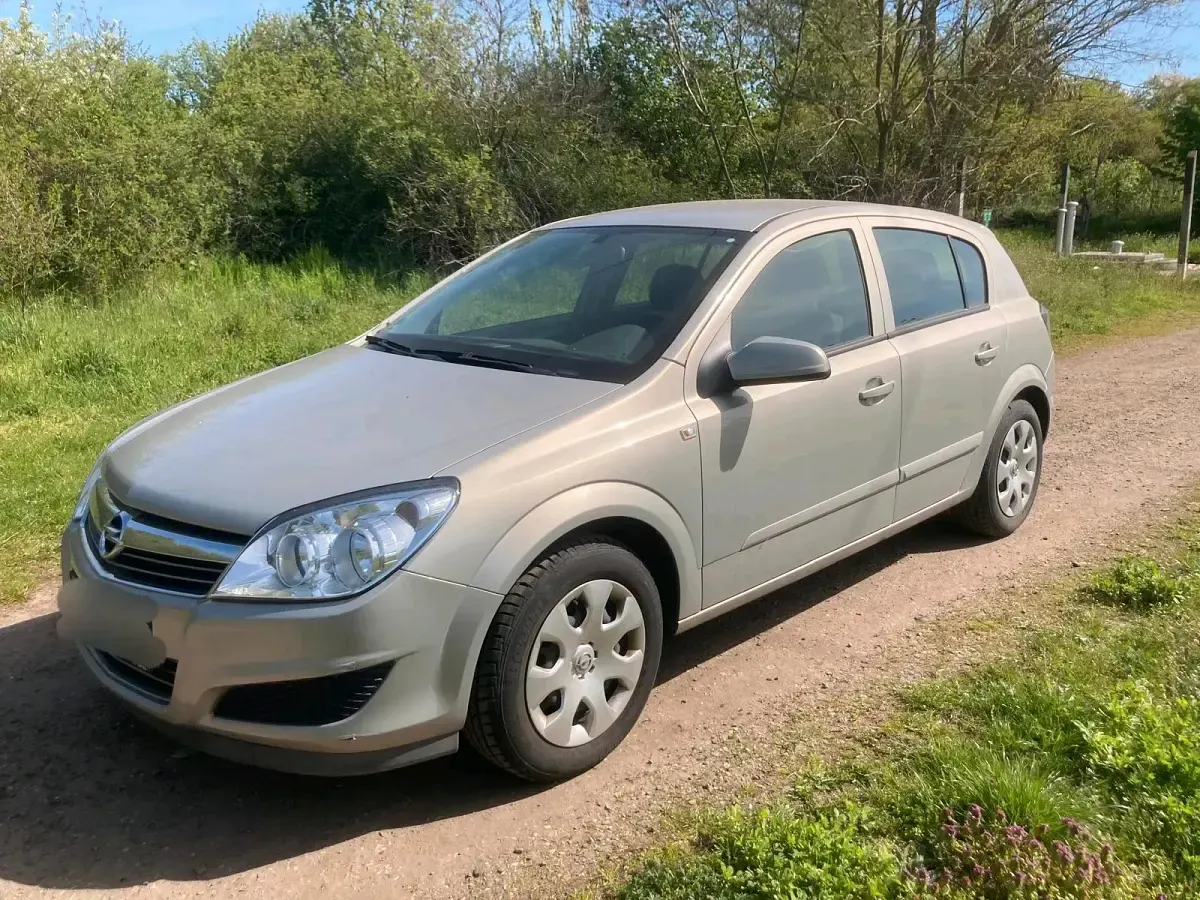 Usata Opel Astra 2009 Argento Utilitaria