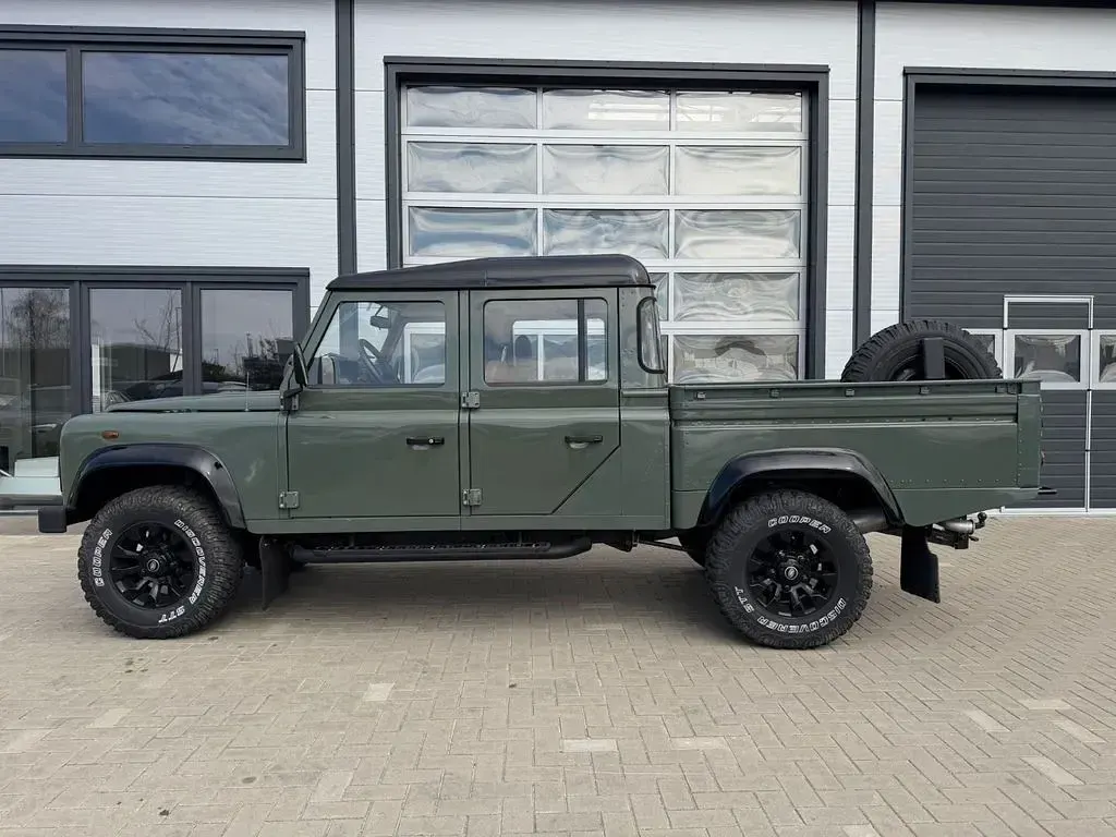Gebraucht Land Rover Defender 122 PS (89 kW) 2000 Grün Pickup