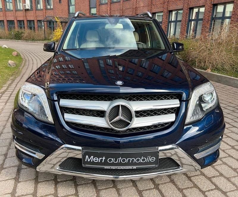 Gebraucht Mercedes GLK250 AMG 211 PS (155 kW) 2013 Cavansitblau  metalliclack (metallic) SUV