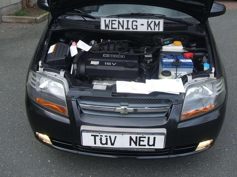 Gebraucht Chevrolet Kalos 94 PS (69 kW) 2008 Schwarz Kleinwagen