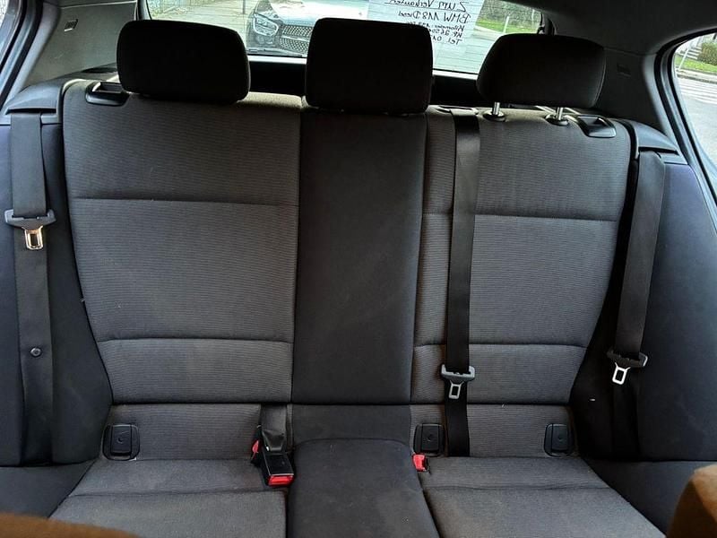 Gebraucht BMW 118 122 PS (89 kW) 2005 Grau Kleinwagen
