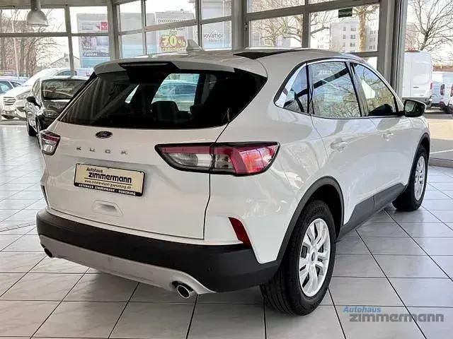 Gebraucht Ford Kuga Cool & Connect 120 PS (88 kW) 2021 Frostweiß SUV