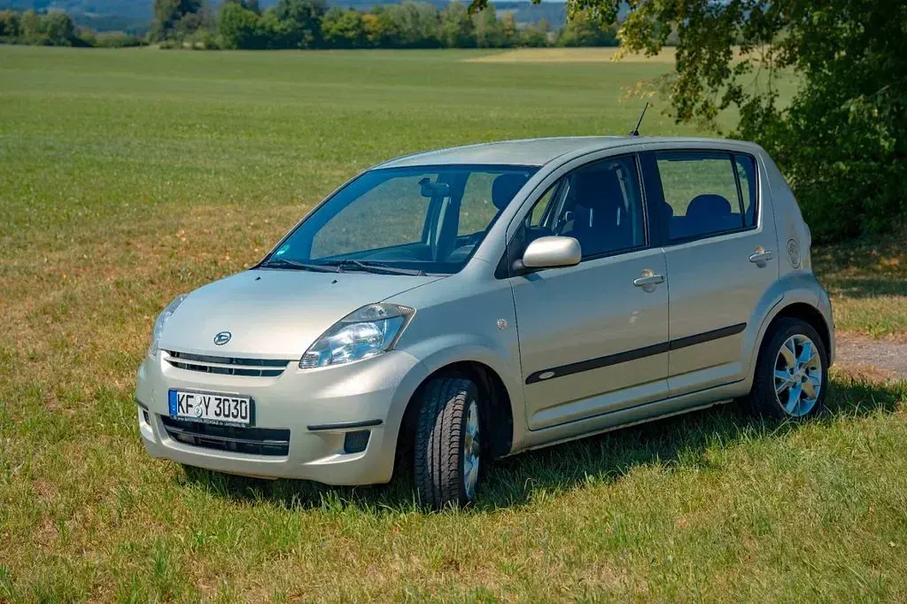 Gebraucht Daihatsu Sirion 69 PS (50 kW) 2008 Gold Kleinwagen
