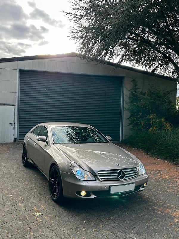 Gebraucht 2004 Mercedes CLS350 Limousine | 6.900 € (Fairer Preis) - Bild 1/4