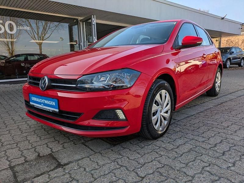 Gebraucht VW Polo Comfortline 75 PS (55 kW) 2018 Rot Kleinwagen