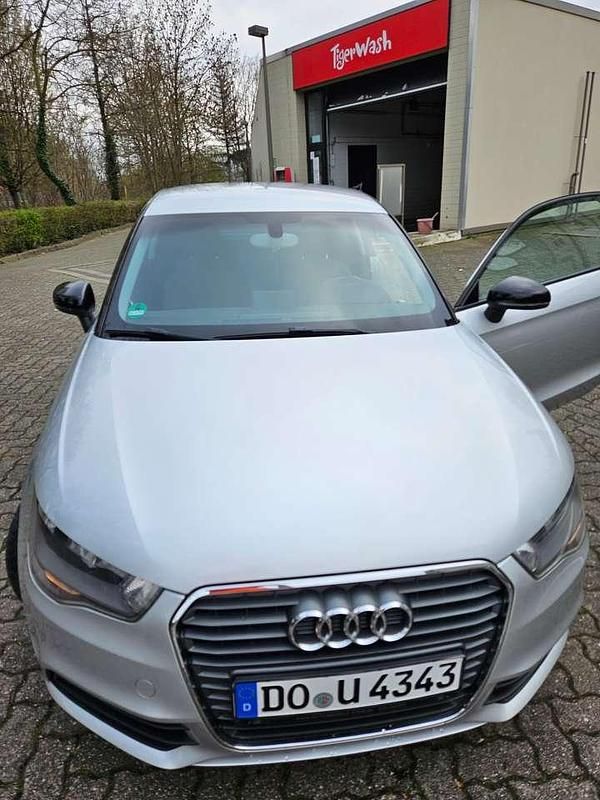 Grau Gebraucht 2012 Audi A1 S-Line Kleinwagen | 7.500 € (Fairer Preis) - Bild 1/4