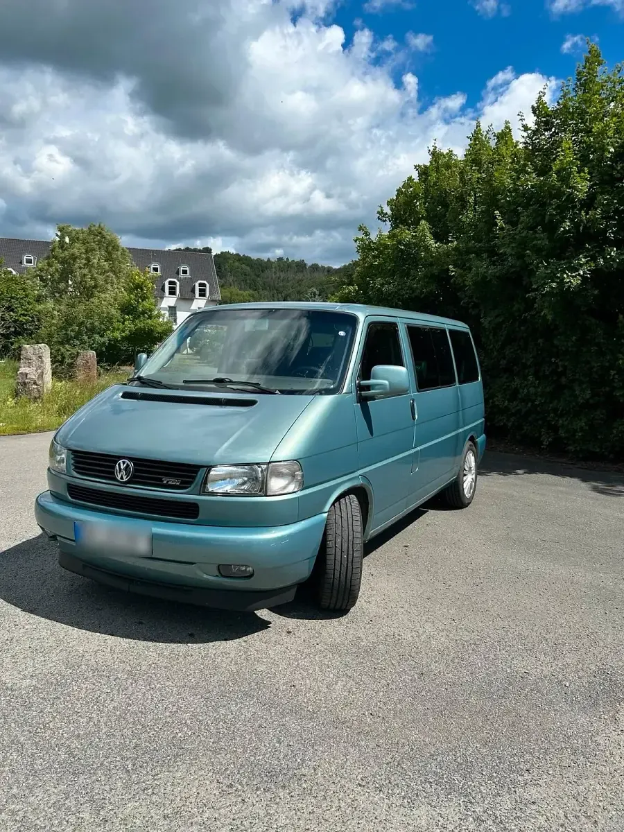 Gebraucht VW Multivan 102 PS (75 kW) 1999 Grün Van / Kleinbus