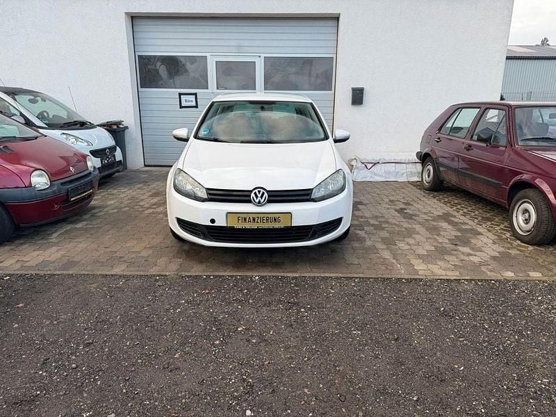 Gebraucht VW Golf VI Trendline 80 PS (58 kW) 2010 Weiß Kleinwagen