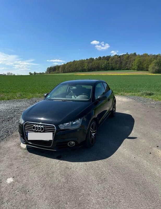 Schwarz Gebraucht 2010 Audi A1 Kleinwagen | 3.990 € (Fairer Preis) - Bild 1/4